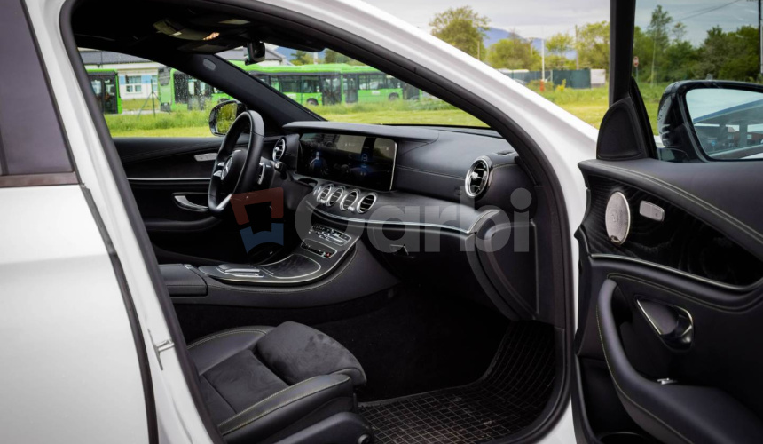 Mercedes-Benz E trieda Kombi 300 A/T, 155kW, A9, 5d., AMG packet, v záruke