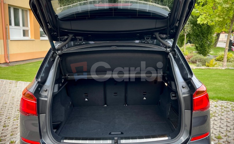 BMW X1 sDrive 20d Sport Line A/T
