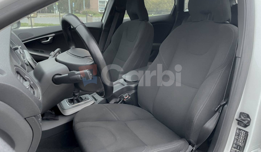 Volvo V40 D3 Momentum