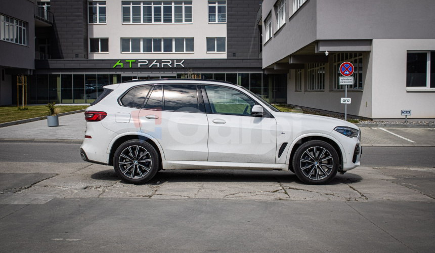 BMW X5 30d xDrive MSport, Laser, Nelakované, HUD, ŤZ, Coffe interiér, Swarowski, 360
