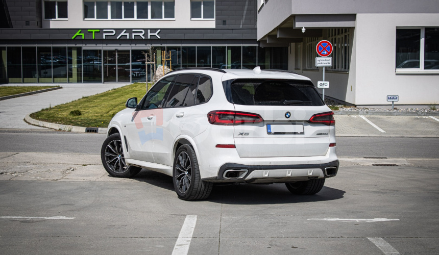 BMW X5 30d xDrive MSport, Laser, Nelakované, HUD, ŤZ, Coffe interiér, Swarowski, 360