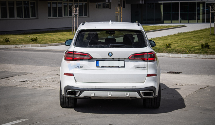 BMW X5 30d xDrive MSport, Laser, Nelakované, HUD, ŤZ, Coffe interiér, Swarowski, 360