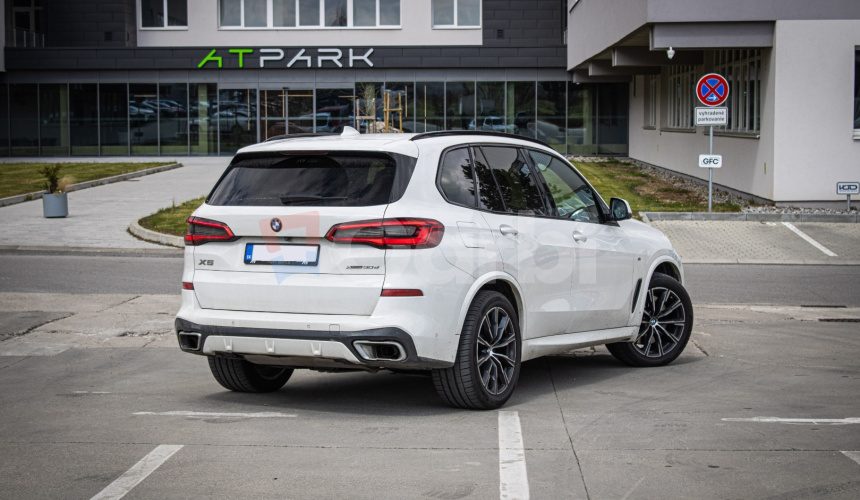 BMW X5 30d xDrive MSport, Laser, Nelakované, HUD, ŤZ, Coffe interiér, Swarowski, 360