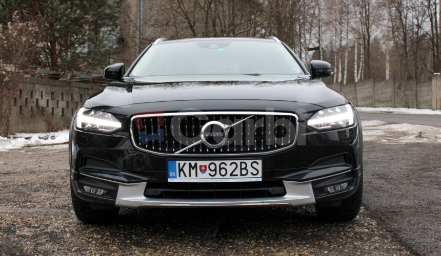 Volvo V90 CC D4 2.0L Cross Country Pro AWD A/T