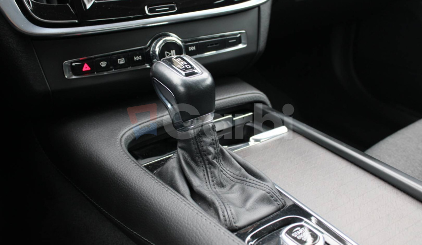 Volvo V90 CC D4 2.0L Cross Country Pro AWD A/T