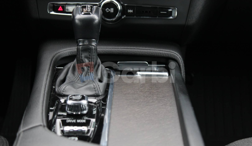 Volvo V90 CC D4 2.0L Cross Country Pro AWD A/T