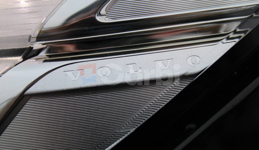 Volvo V90 CC D4 2.0L Cross Country Pro AWD A/T