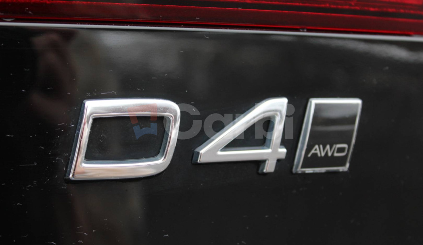 Volvo V90 CC D4 2.0L Cross Country Pro AWD A/T
