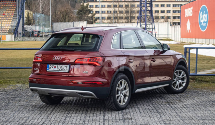 Audi Q5 2.0TFSI 185kW 4x4 A/T, KOŽA, VIRTUAL, VZDUCH, KEYLESS