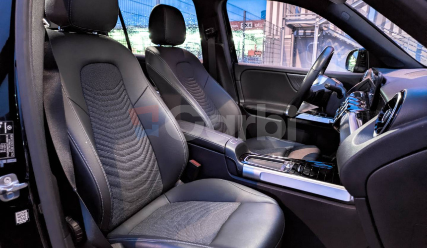 Mercedes-Benz GLB 200d A/T