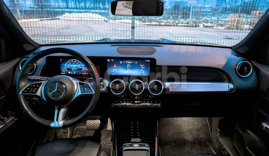 Mercedes-Benz GLB 200d A/T