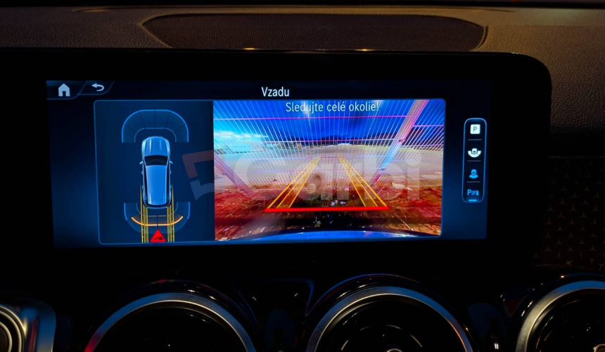 Mercedes-Benz GLB 200d A/T