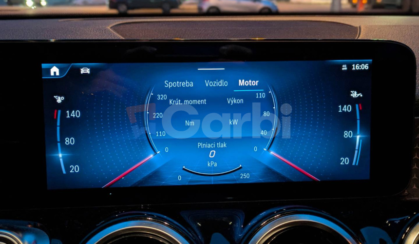 Mercedes-Benz GLB 200d A/T