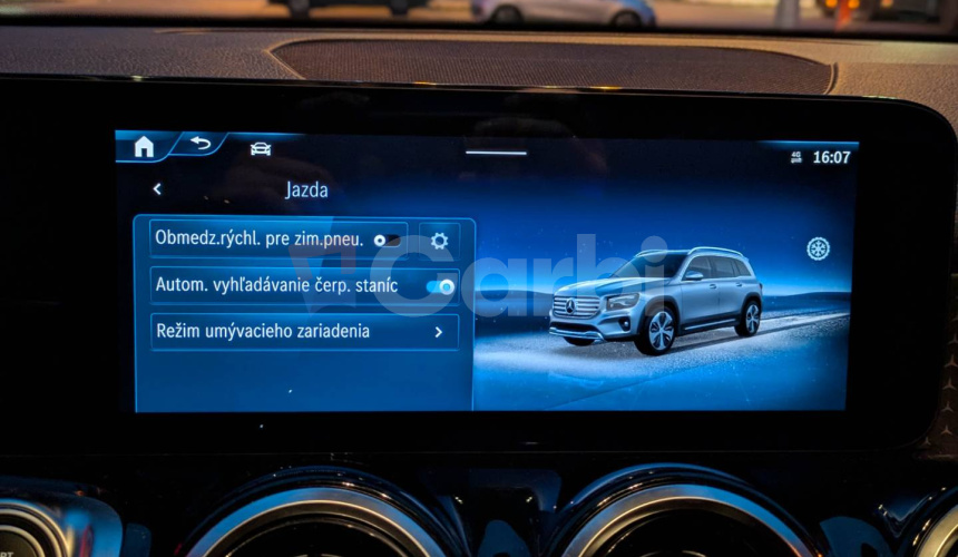 Mercedes-Benz GLB 200d A/T