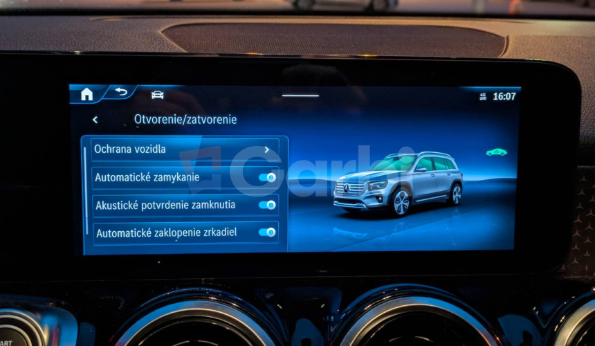 Mercedes-Benz GLB 200d A/T