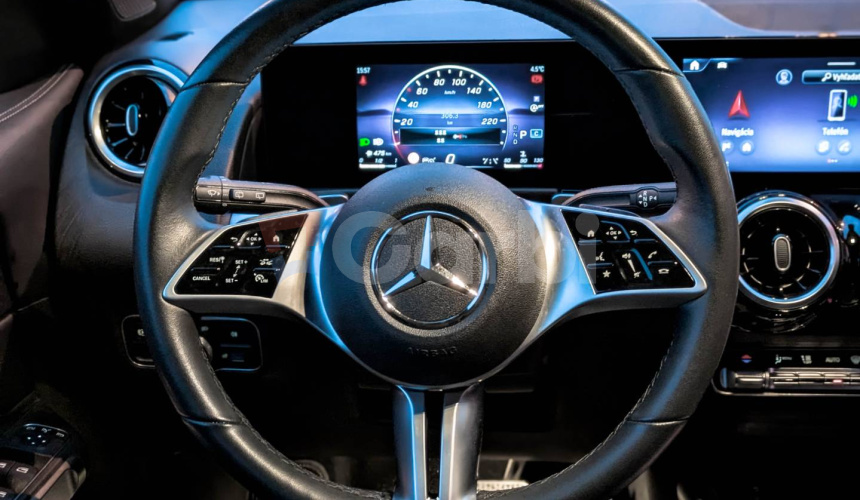 Mercedes-Benz GLB 200d A/T