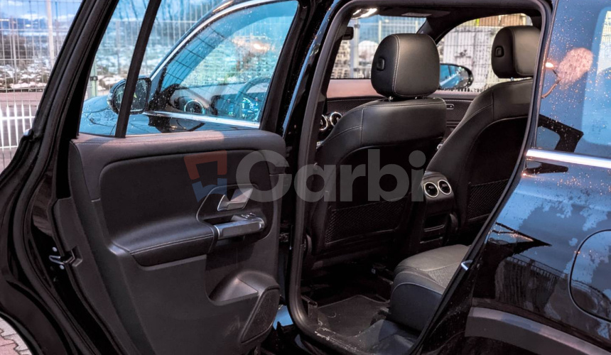 Mercedes-Benz GLB 200d A/T