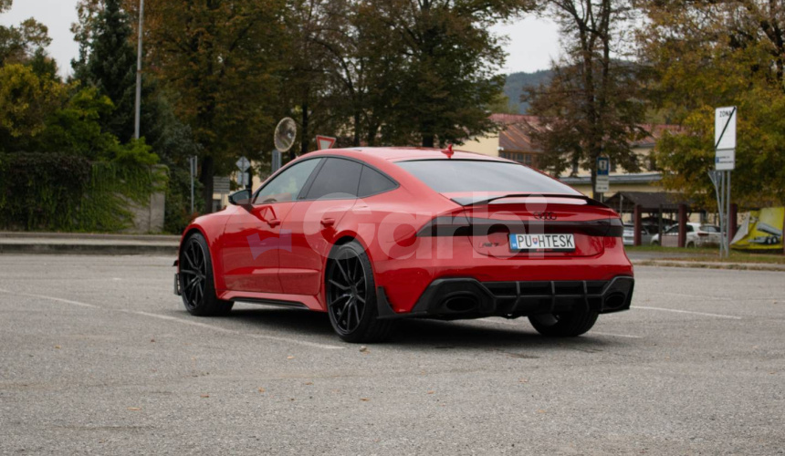 Audi RS7 4.0 biturbo quatro