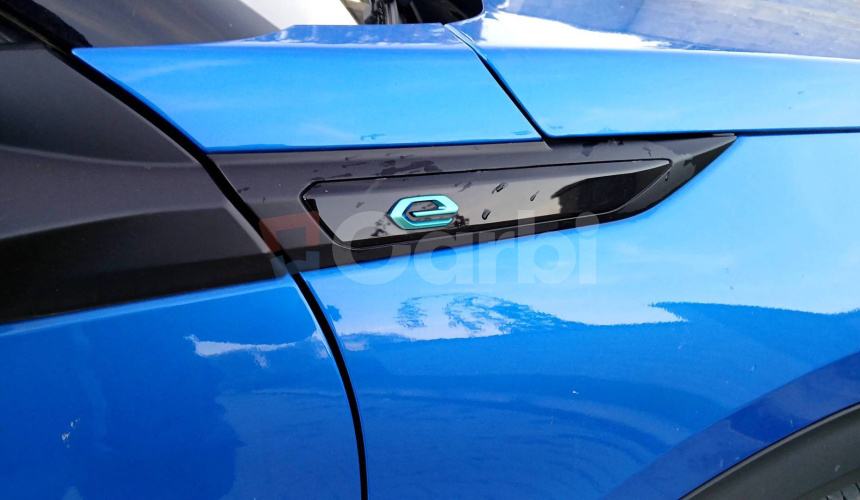 Peugeot 2008 e- GT Pack 136k