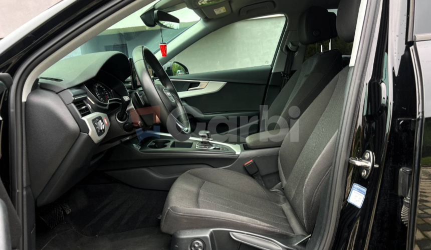 Audi A4 Avant 35 2.0 TDI S tronic
