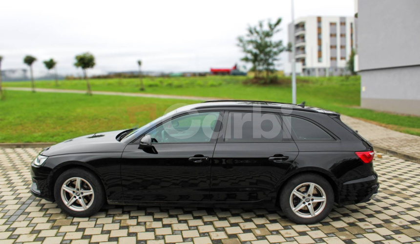 Audi A4 Avant 35 2.0 TDI S tronic