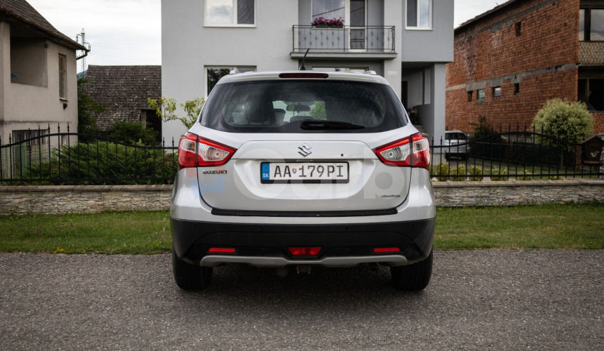 Suzuki SX4 S-Cross 1.6 I VVT Premium 4WD