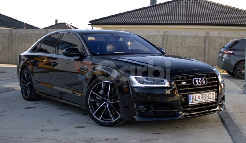 Audi S8 PLUS Quattro AT8 (610k)