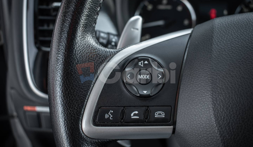Mitsubishi Outlander Instyle plus, Ralliart, 4x4, 7miestne, Ťažné