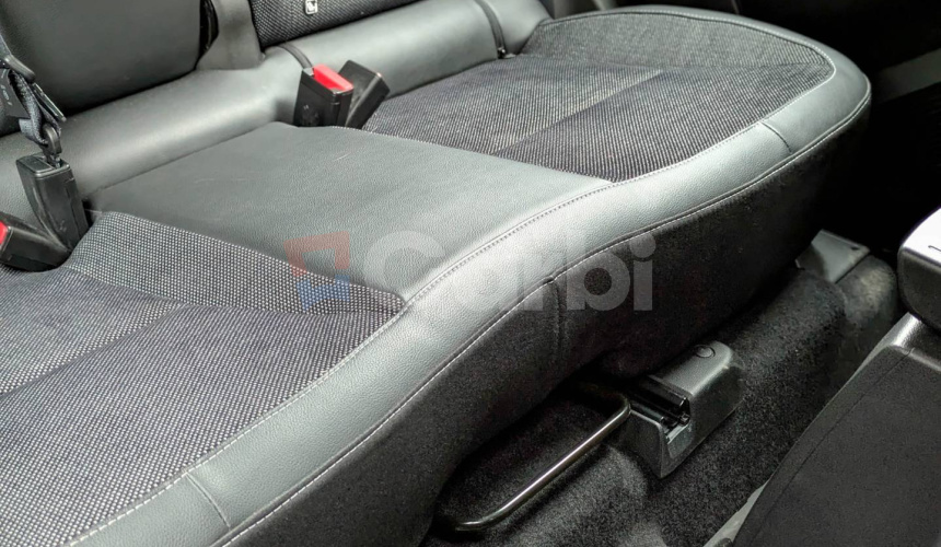 Renault Captur 1.3 TCe 140 mHEV Intens EDS