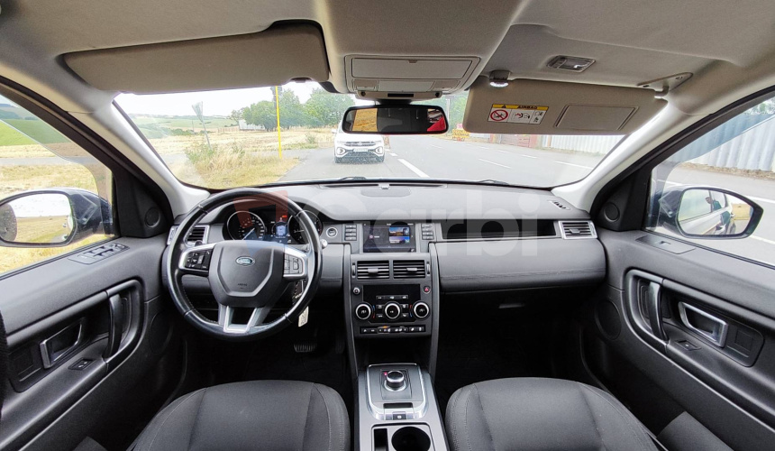 Land Rover Discovery Sport 2.0L TD4 Pure AT
