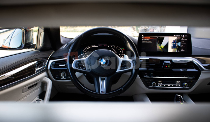 BMW Rad 5 540d xDrive M5 CS Look, Laser, Masáže, HUD, Strešné okno, alcantara strop, DPH