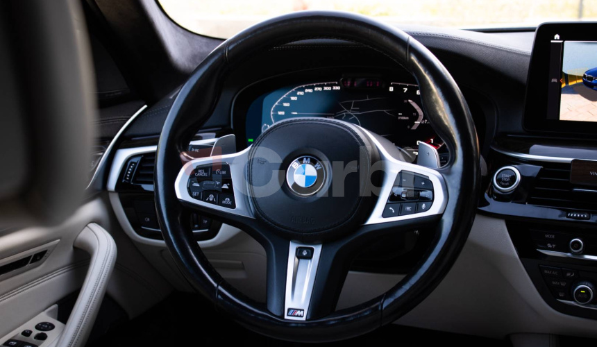 BMW Rad 5 540d xDrive M5 CS Look, Laser, Masáže, HUD, Strešné okno, alcantara strop, DPH