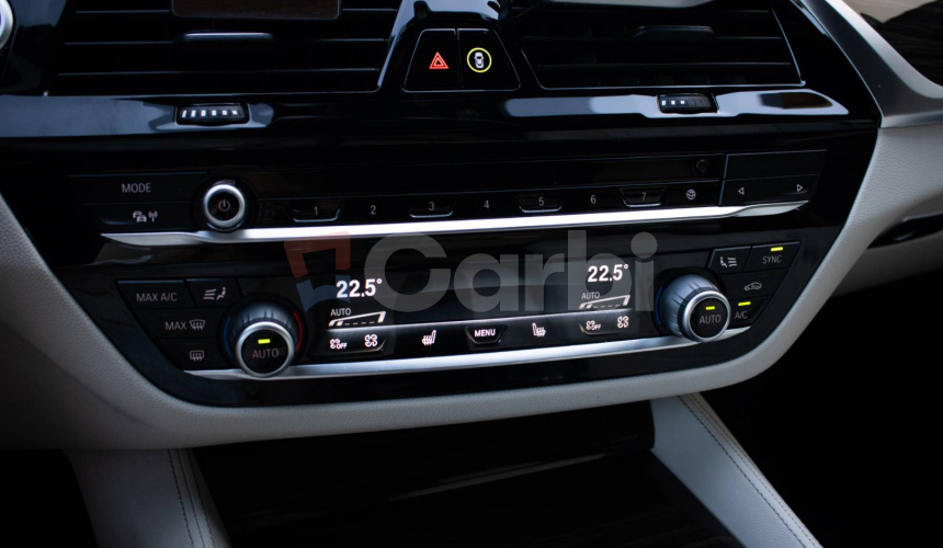 BMW Rad 5 540d xDrive M5 CS Look, Laser, Masáže, HUD, Strešné okno, alcantara strop, DPH