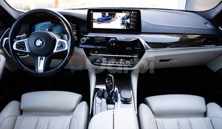 BMW Rad 5 540d xDrive M5 CS Look, Laser, Masáže, HUD, Strešné okno, alcantara strop, DPH