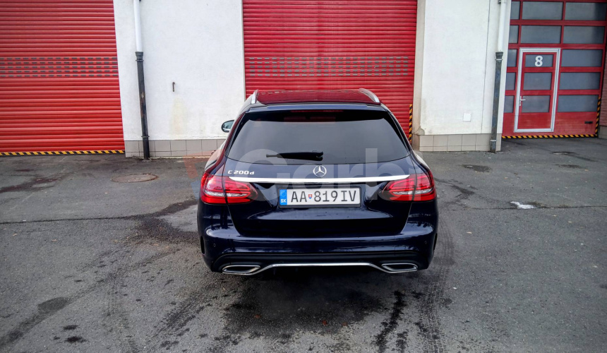 Mercedes-Benz C trieda Kombi AMG line 200D
