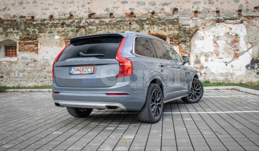 Volvo XC90 B5 2.0L Mild-Hybrid