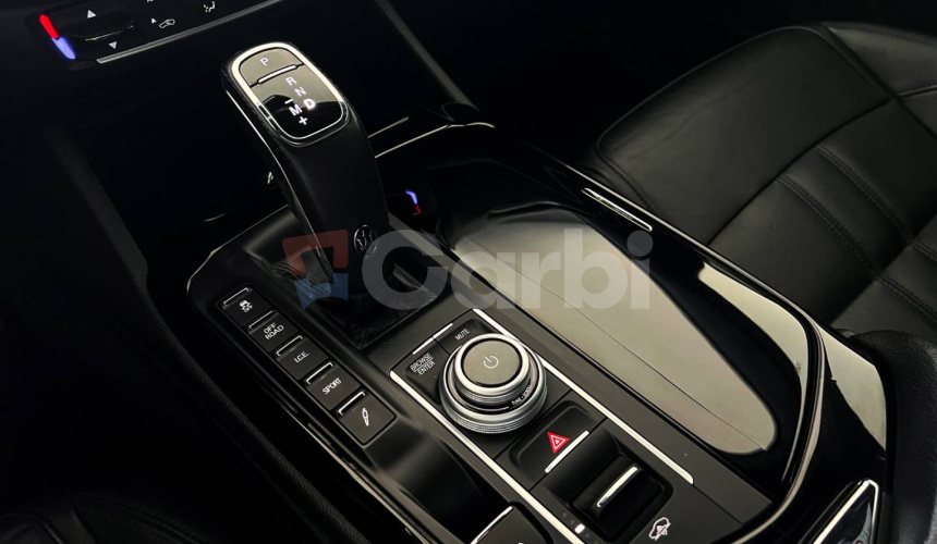 Maserati Levante 3.0 V6 Q4, 257kW, A8