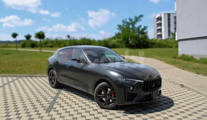 Maserati Levante 3.0 V6 Q4, 257kW, A8