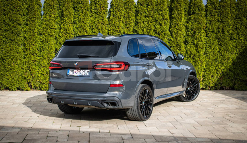 BMW X5 40d xDrive MSport, Nelakované, TOP STAV, Webasto, Pano, Laser, Swarovski, DPH