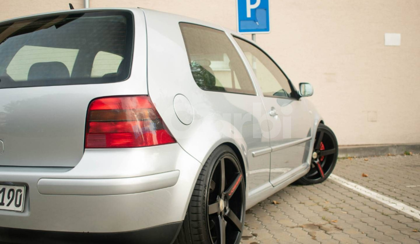 Volkswagen Golf 1.8 T Highline