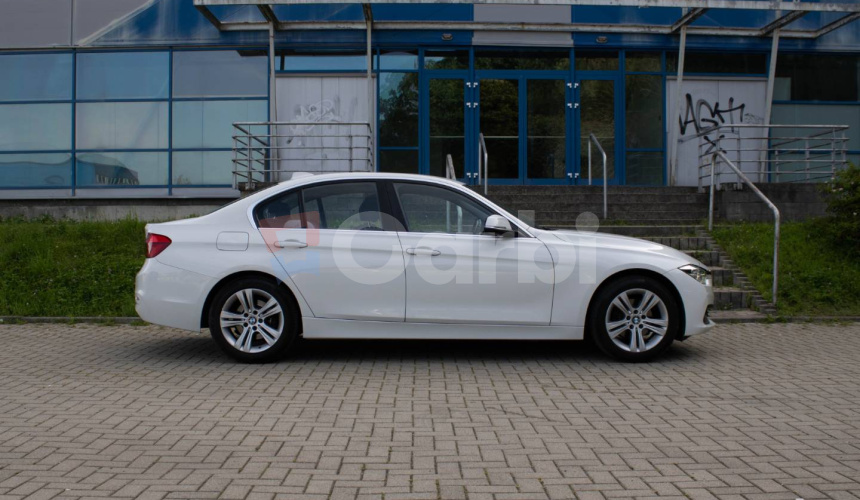 BMW Rad 3 318i Advantage A/T