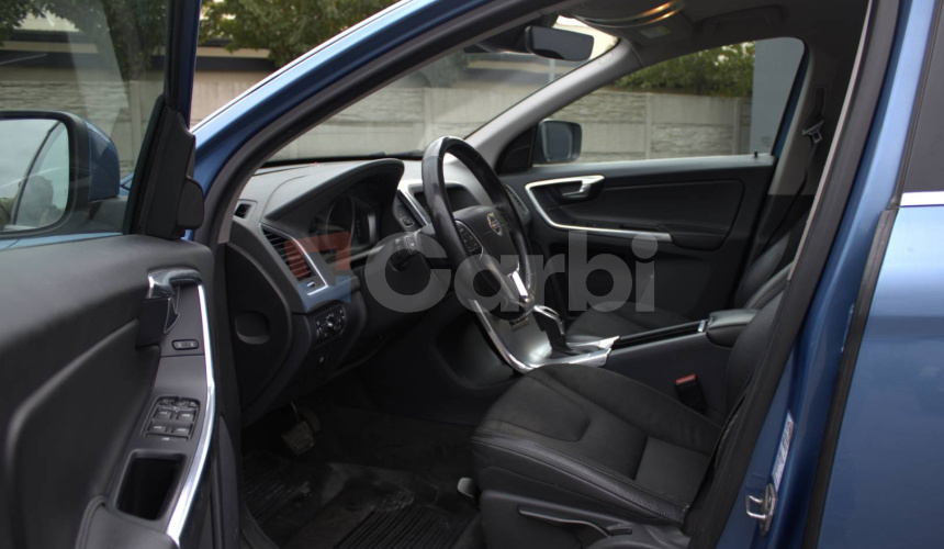 Volvo XC60 D3 2.0L Drive-E Momentum Geartronic