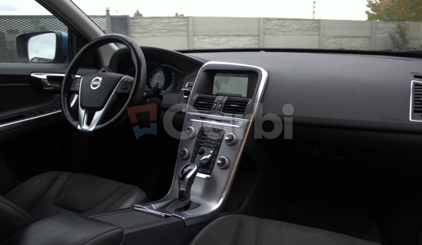 Volvo XC60 D3 2.0L Drive-E Momentum Geartronic