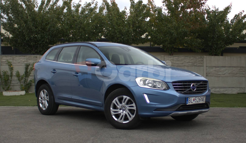 Volvo XC60 D3 2.0L Drive-E Momentum Geartronic