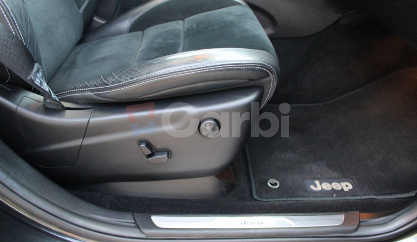 Jeep Grand Cherokee 6.4 V8 HEMI SRT