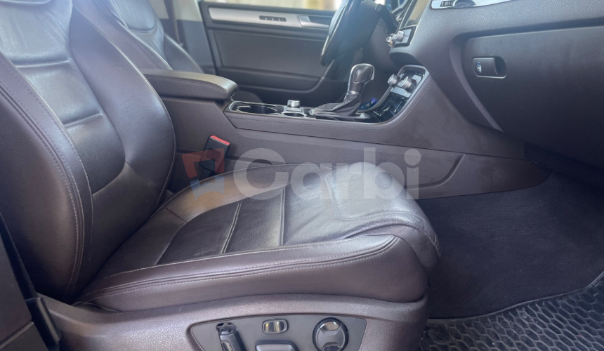 Volkswagen Touareg II 3.0 V6 TDI BMT 4MOTION