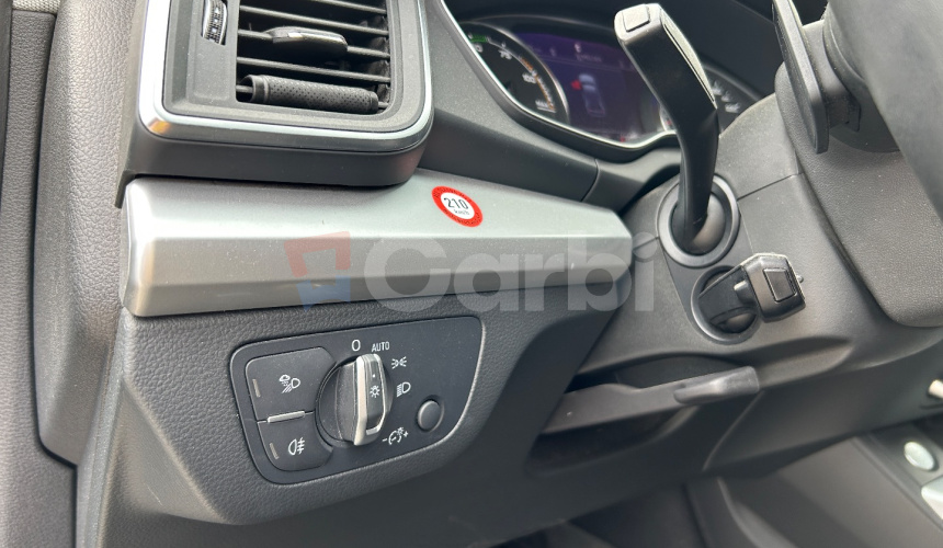 Audi Q5 50 2.0 TFSIe S line 4x4 plug in
