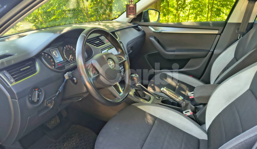 Škoda Octavia Combi 2.0 TDI JOY DSG