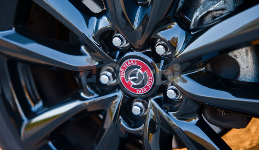 Mazda 3 2.0 SkyactivX Anniversary Edition 100th Luxury & Safety packet M6 Hybrid