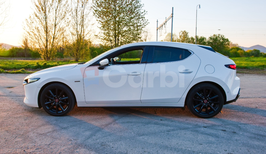 Mazda 3 2.0 SkyactivX Anniversary Edition 100th Luxury & Safety packet M6 Hybrid